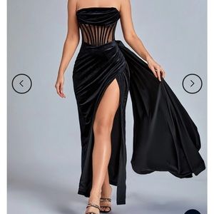 Long velvet dress. NEW AND NEVER WORN